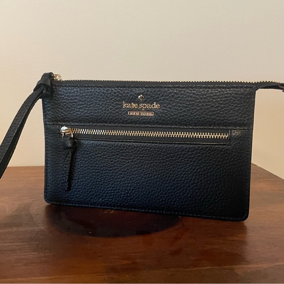 Kate Spade Wristlet - Picture 5 of 5